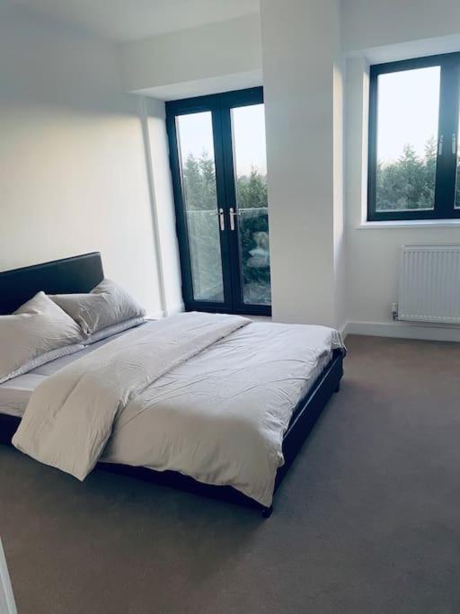 New One Bedroom Luxury Apartment In Solihull Exteriér fotografie